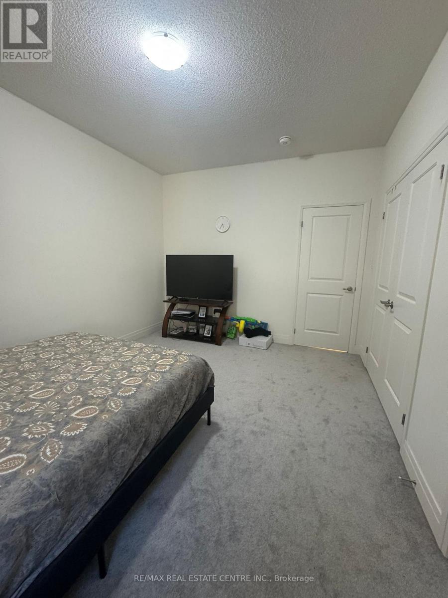 (Upper Level) - 8 Unwind Crescent, Brampton, Ontario  L6X 0B3 - Photo 23 - W12504278