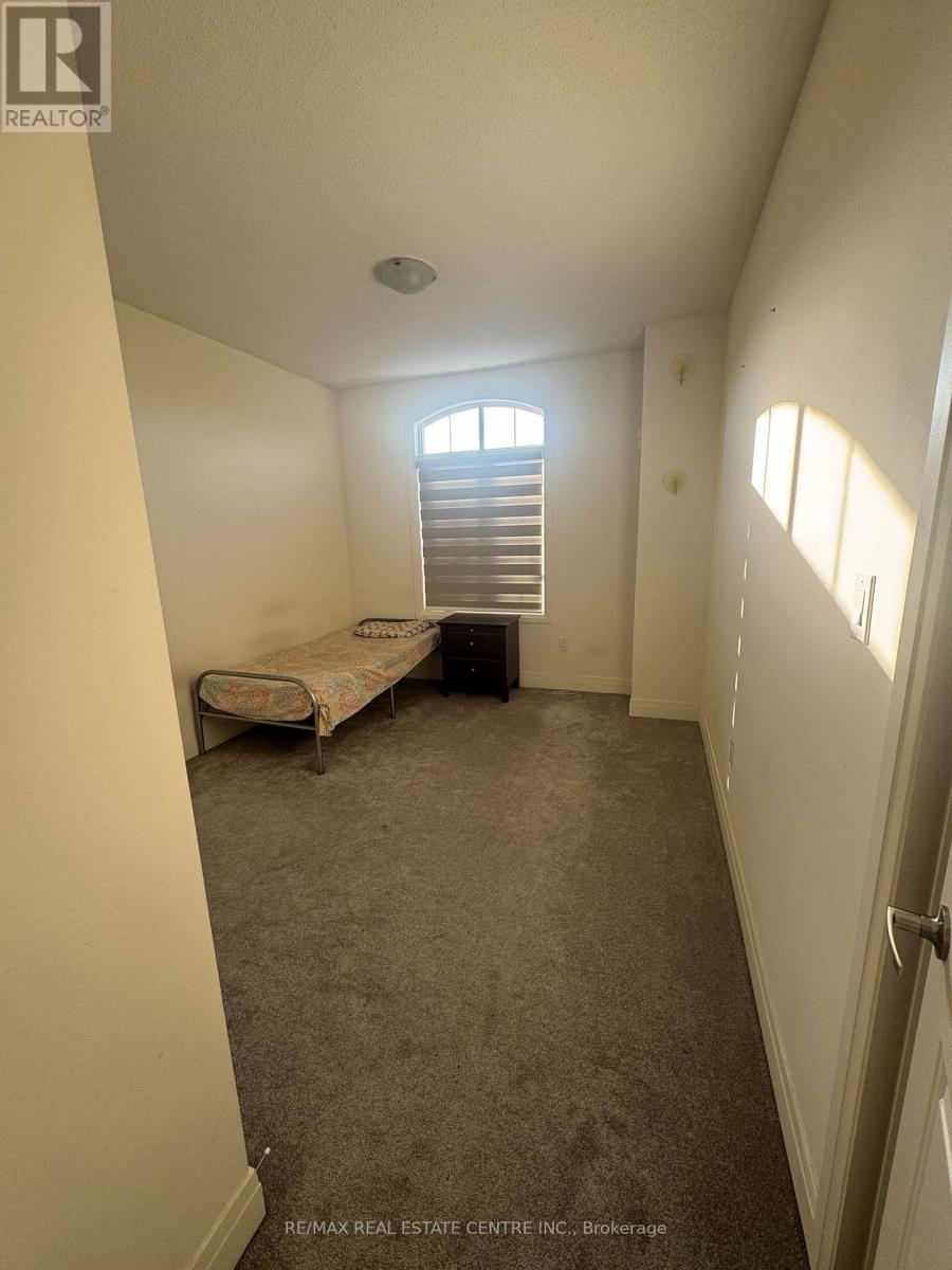 (Upper Level) - 8 Unwind Crescent, Brampton, Ontario  L6X 0B3 - Photo 27 - W12504278