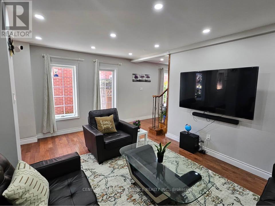 Upper - 19 Piane Avenue, Brampton, Ontario  L6Y 4Y7 - Photo 6 - W12504288