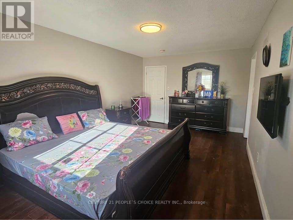 Upper - 19 Piane Avenue, Brampton, Ontario  L6Y 4Y7 - Photo 8 - W12504288