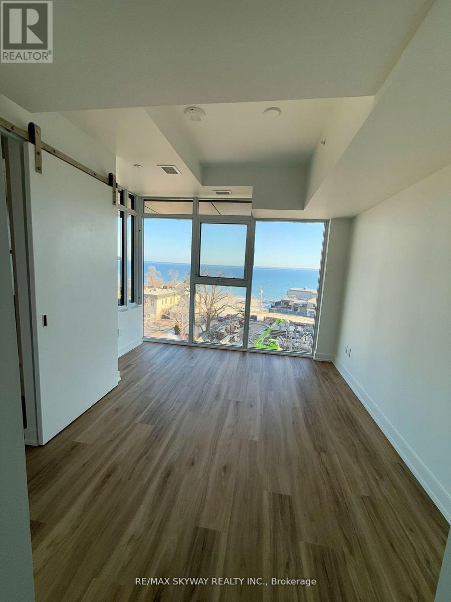 505 - 370 Martha Street, Burlington, Ontario  L7R 0G9 - Photo 13 - W12504302