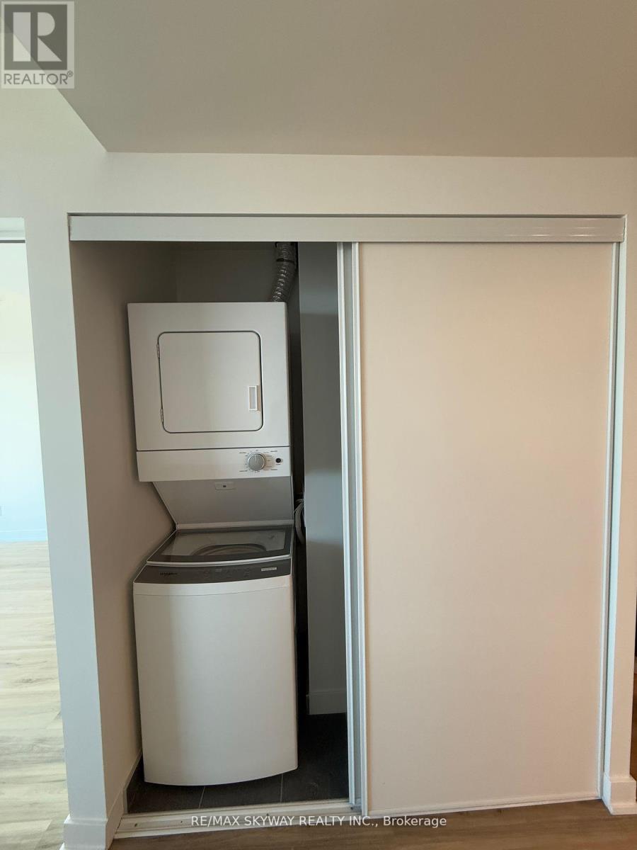 505 - 370 Martha Street, Burlington, Ontario  L7R 0G9 - Photo 18 - W12504302