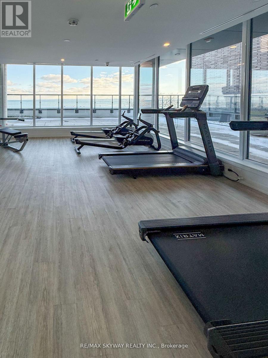 505 - 370 Martha Street, Burlington, Ontario  L7R 0G9 - Photo 4 - W12504302