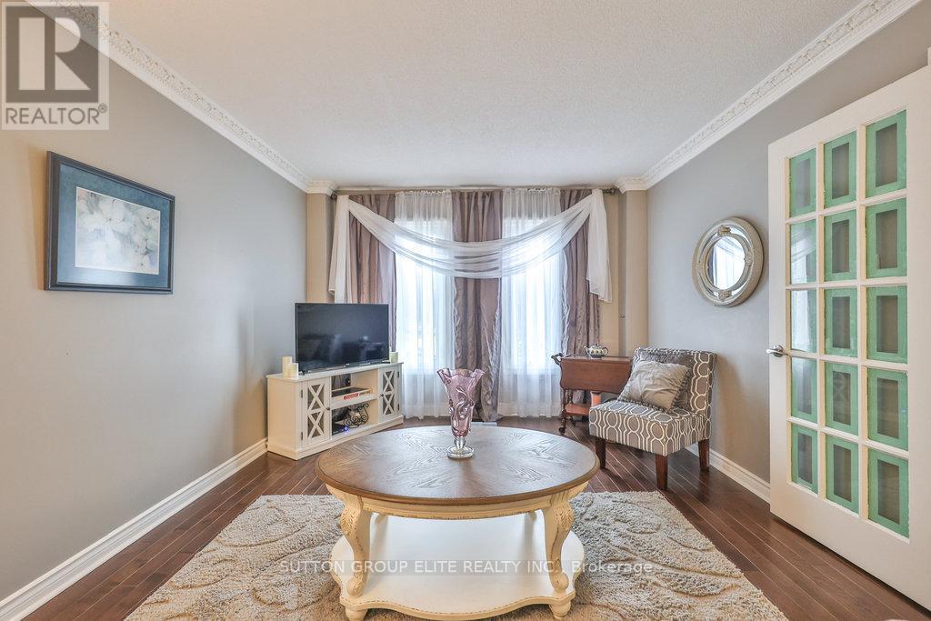 5163 Sunrise Court, Mississauga, Ontario  L5R 2T6 - Photo 19 - W12504360