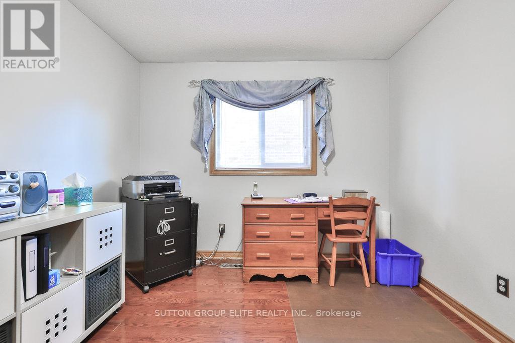 5163 Sunrise Court, Mississauga, Ontario  L5R 2T6 - Photo 24 - W12504360