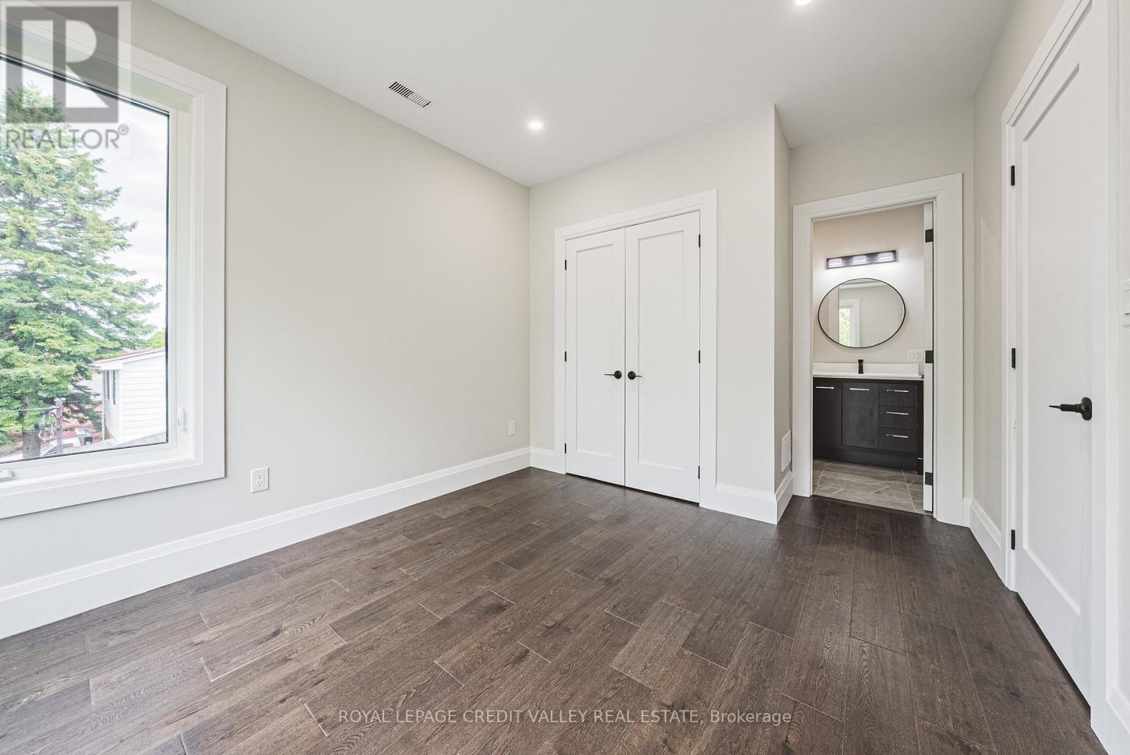 18 Bellman Avenue, Toronto, Ontario  M8W 4A3 - Photo 36 - W12504368