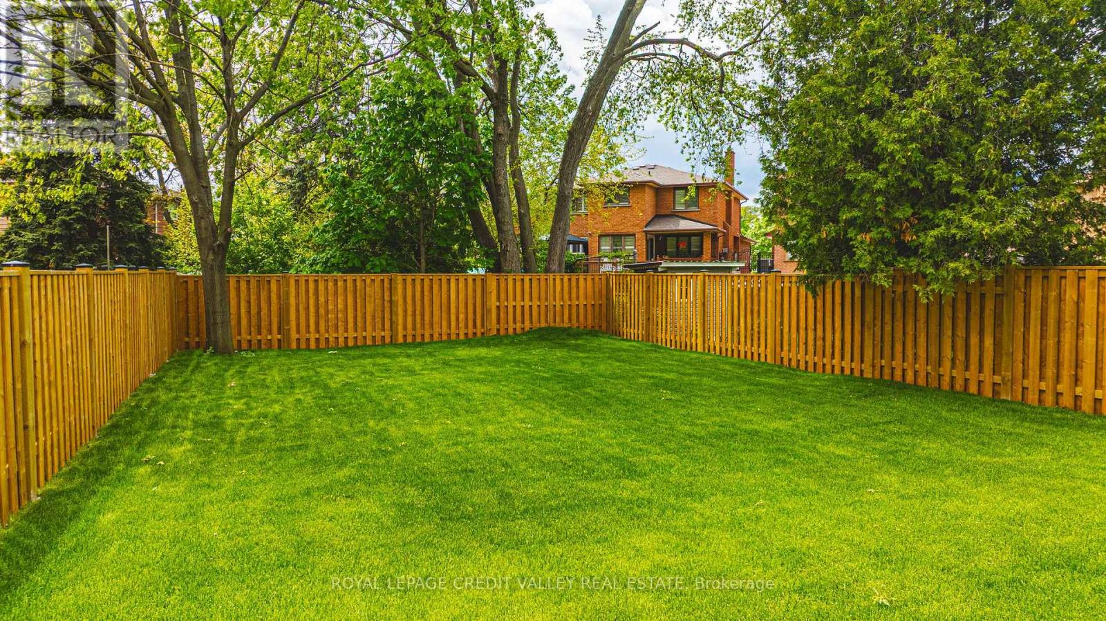 18 Bellman Avenue, Toronto, Ontario  M8W 4A3 - Photo 47 - W12504368