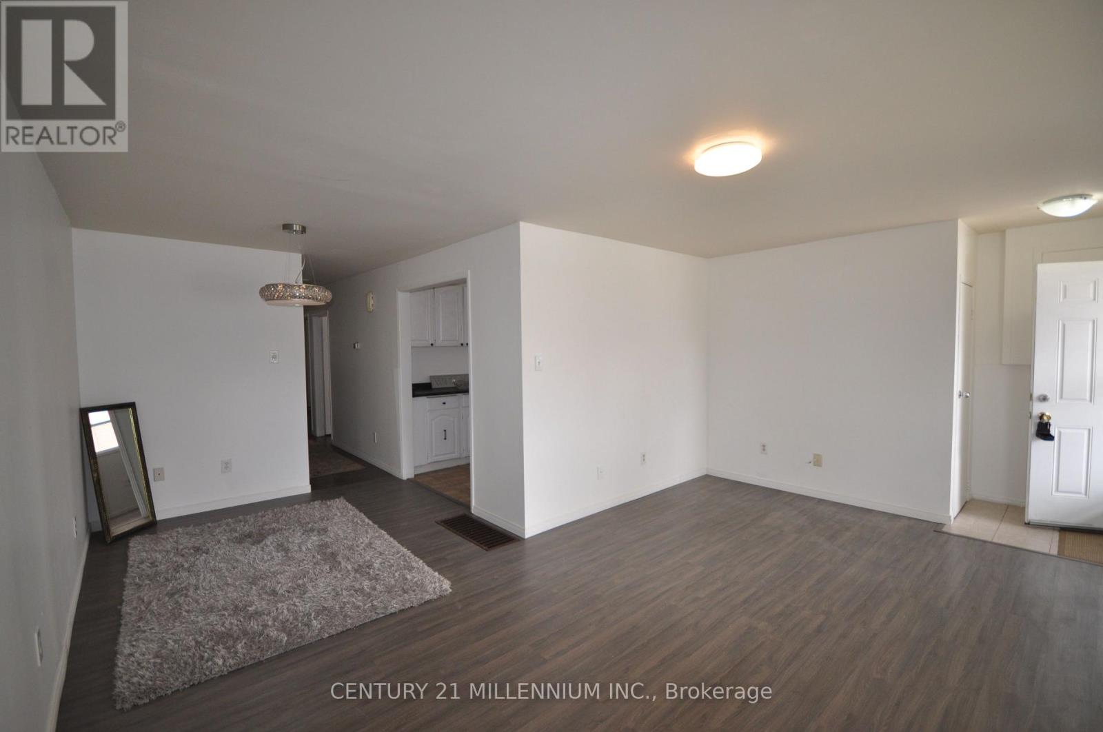 30 Corby Crescent, Brampton, Ontario  L6Y 1H1 - Photo 19 - W12504370