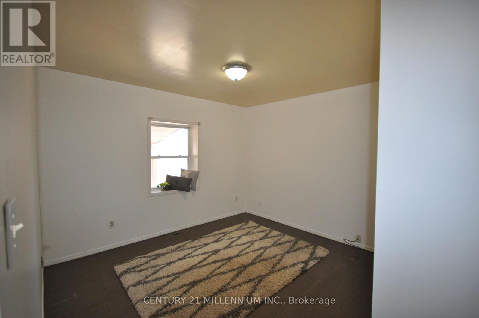 30 Corby Crescent, Brampton, Ontario  L6Y 1H1 - Photo 7 - W12504370