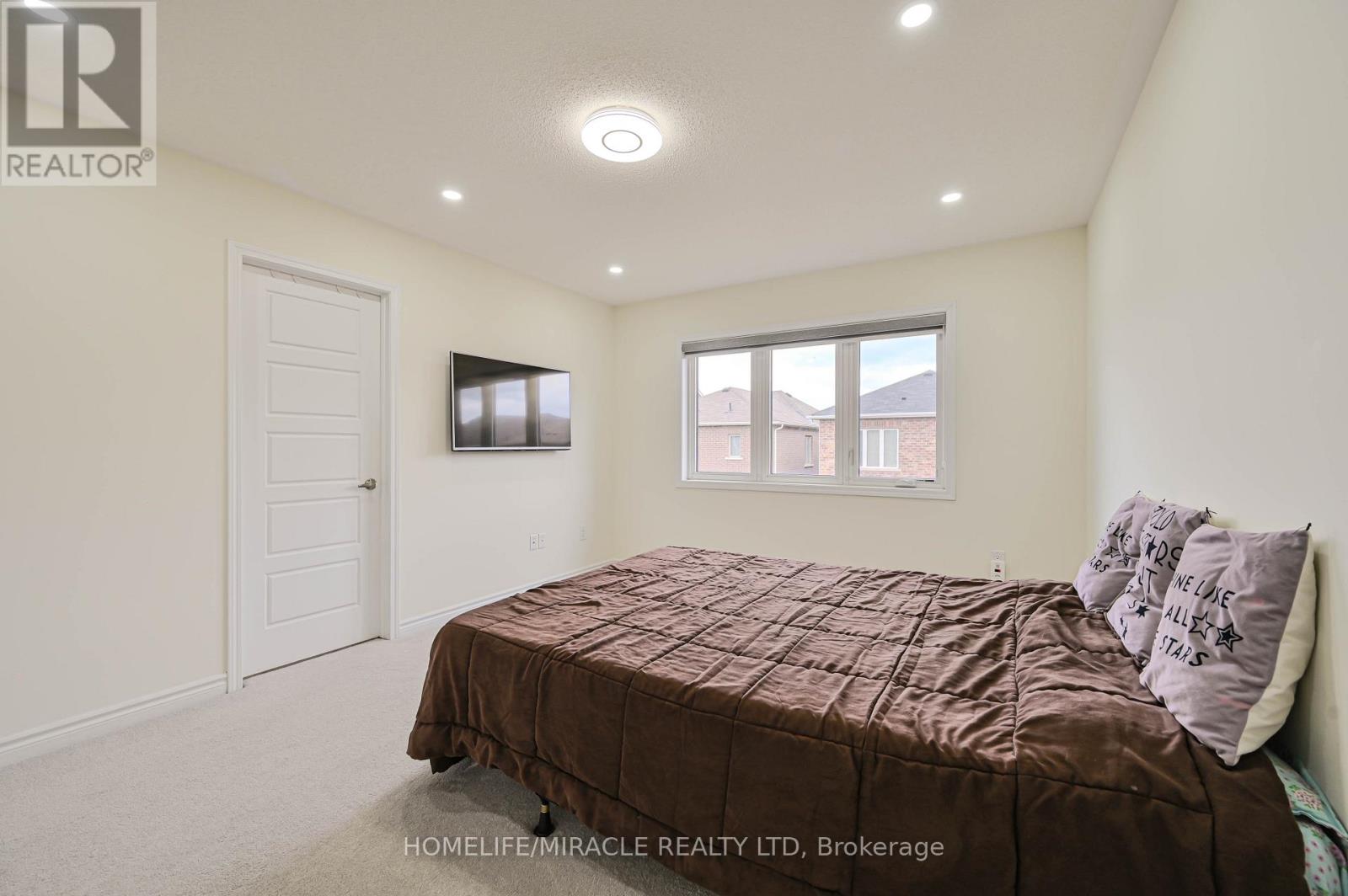 896 Sumac Crescent, Milton, Ontario  L9E 1R7 - Photo 31 - W12504382