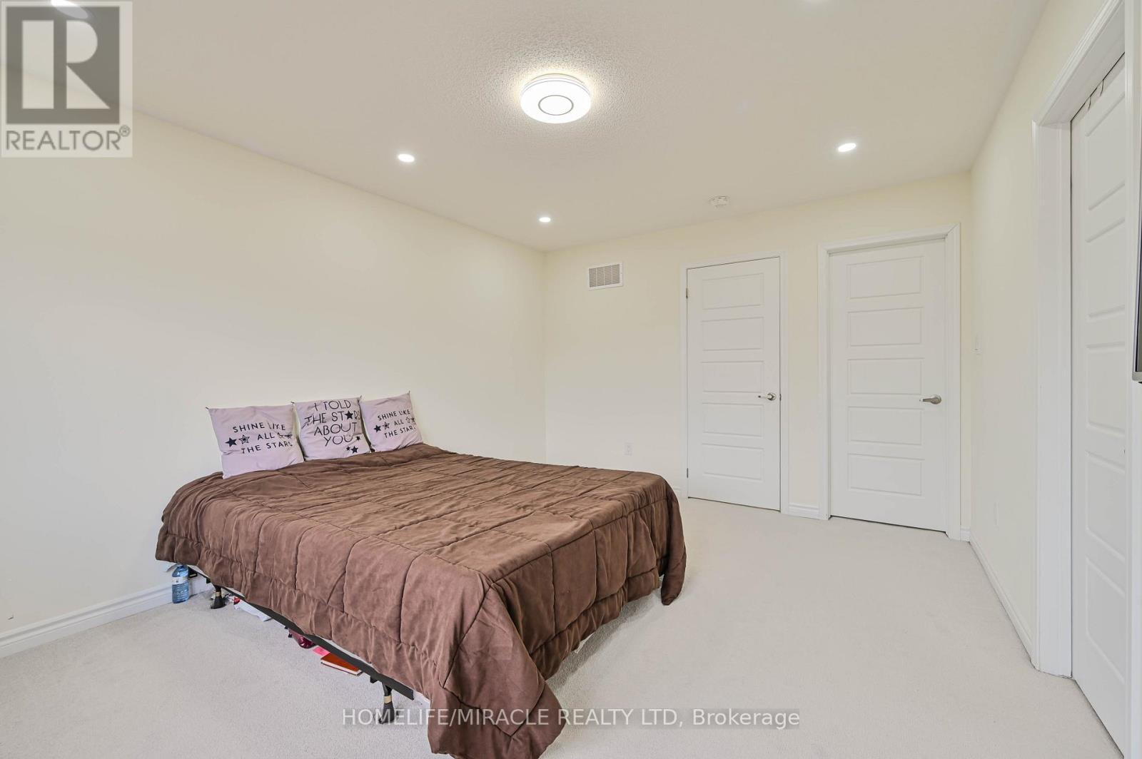 896 Sumac Crescent, Milton, Ontario  L9E 1R7 - Photo 33 - W12504382