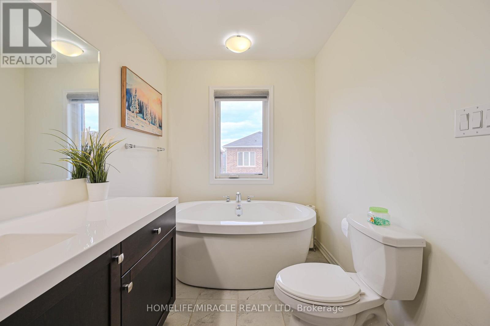 896 Sumac Crescent, Milton, Ontario  L9E 1R7 - Photo 34 - W12504382