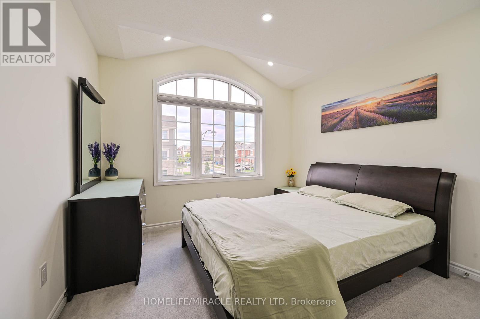 896 Sumac Crescent, Milton, Ontario  L9E 1R7 - Photo 37 - W12504382