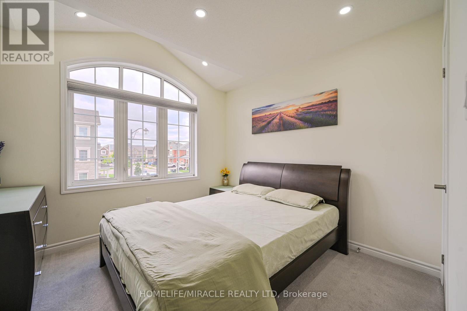 896 Sumac Crescent, Milton, Ontario  L9E 1R7 - Photo 38 - W12504382