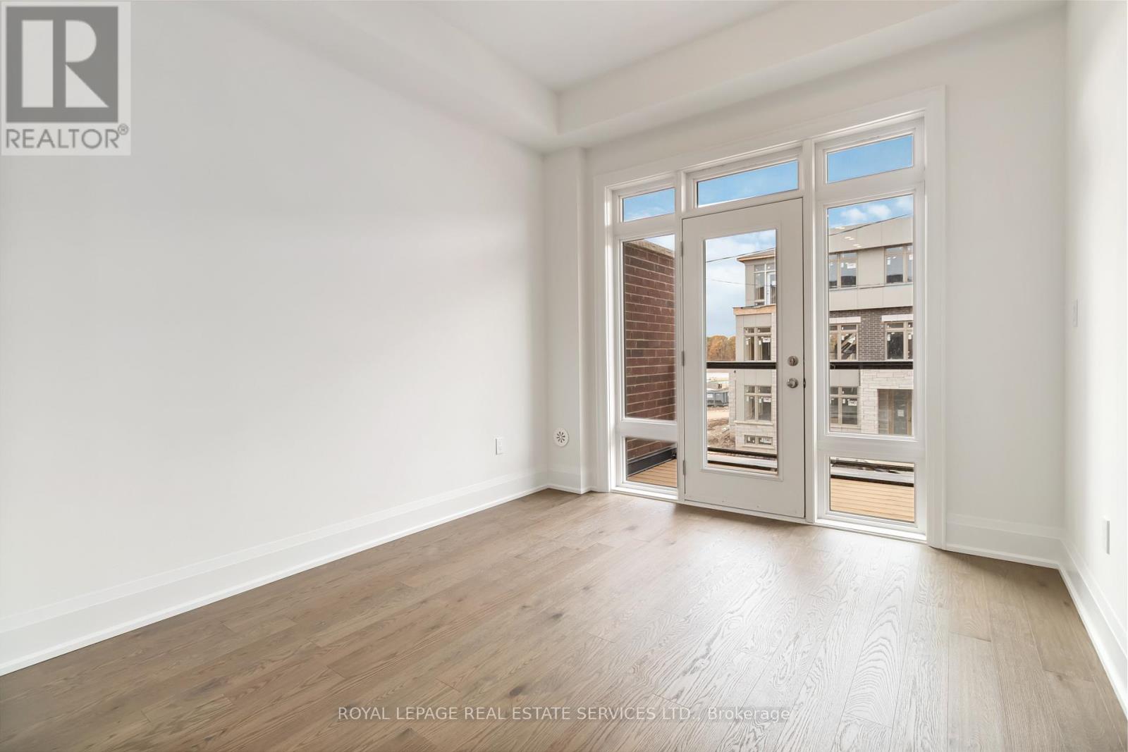 3303 Taha Gardens, Oakville, Ontario  L6M 5R9 - Photo 16 - W12504384