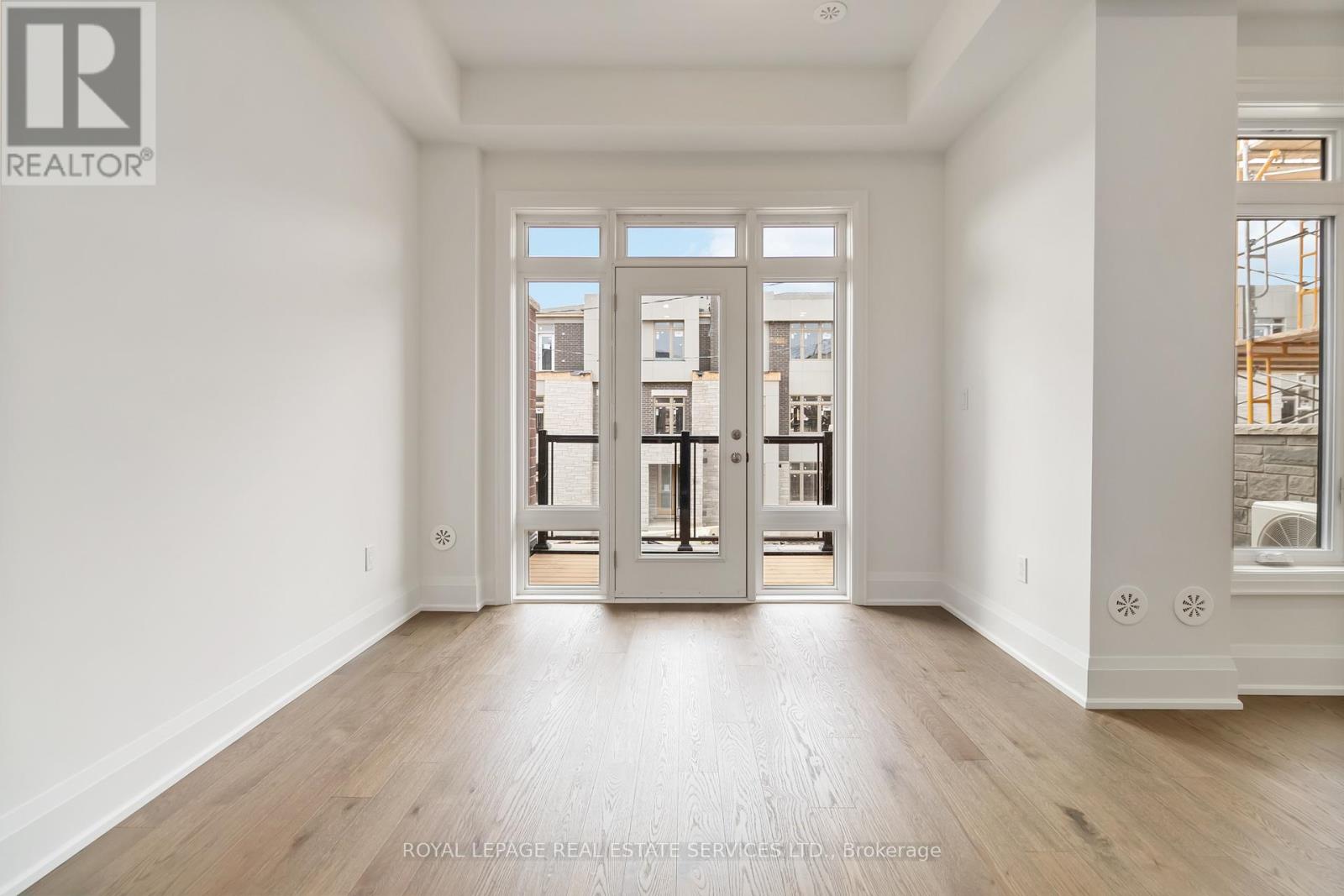 3303 Taha Gardens, Oakville, Ontario  L6M 5R9 - Photo 17 - W12504384