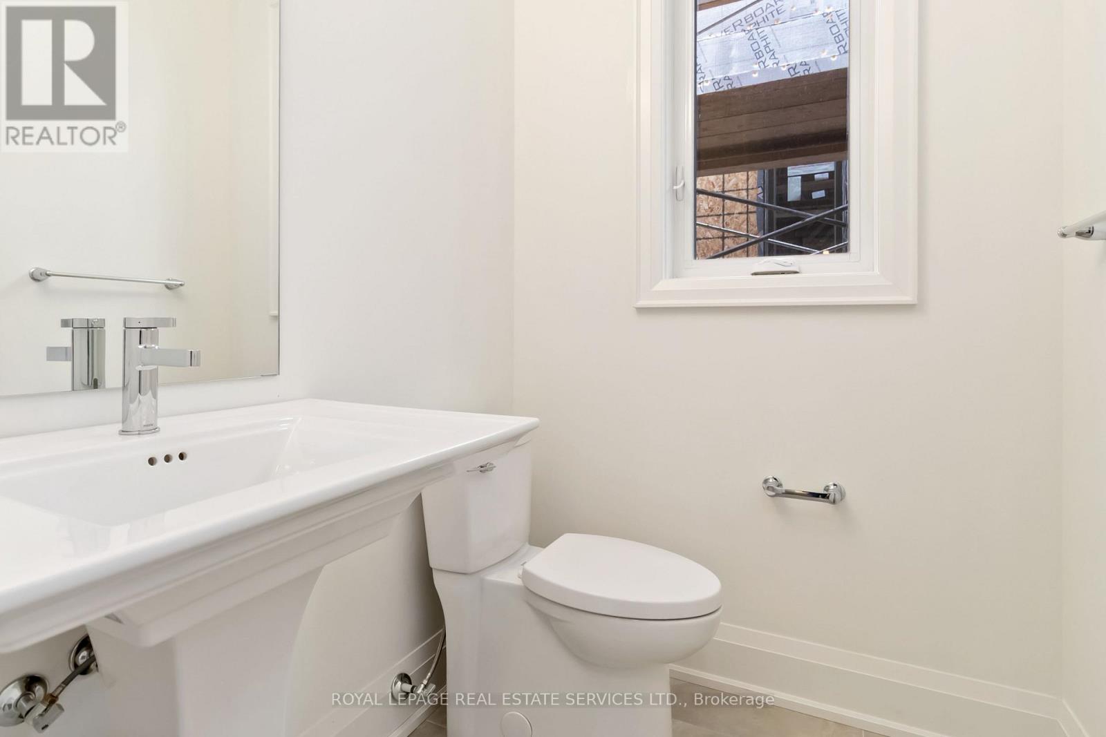 3303 Taha Gardens, Oakville, Ontario  L6M 5R9 - Photo 21 - W12504384