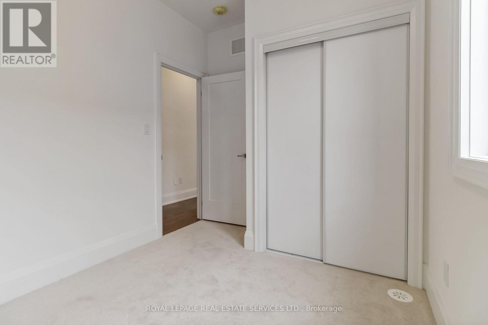 3303 Taha Gardens, Oakville, Ontario  L6M 5R9 - Photo 23 - W12504384