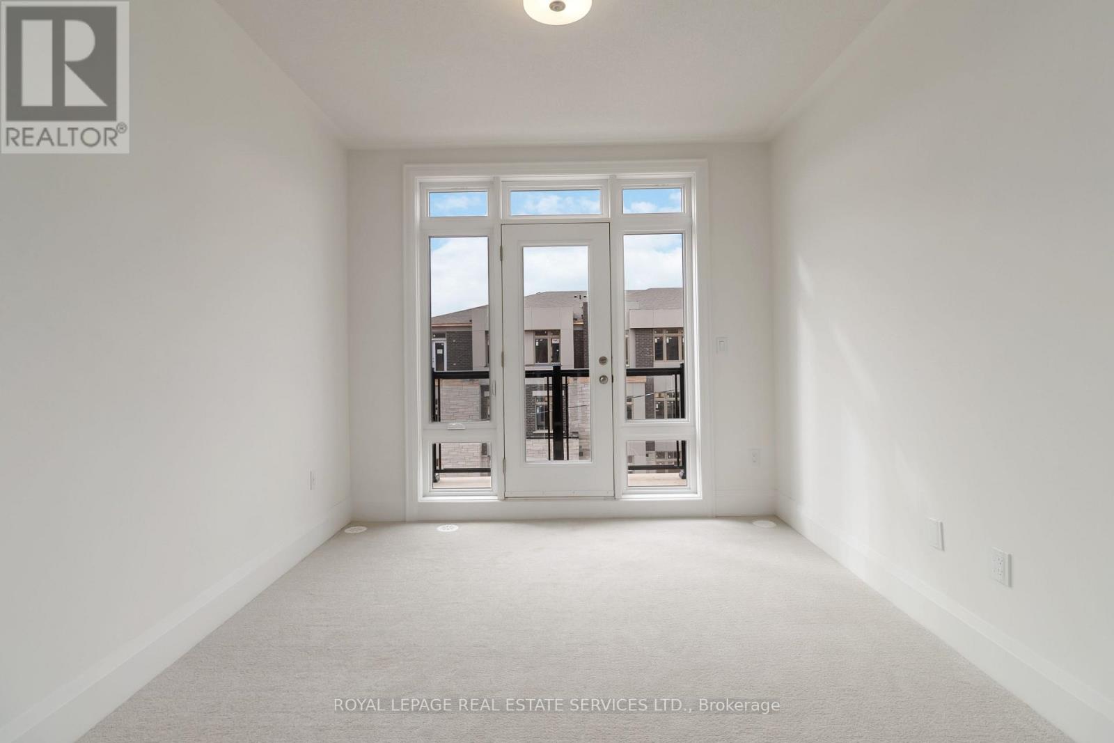 3303 Taha Gardens, Oakville, Ontario  L6M 5R9 - Photo 32 - W12504384