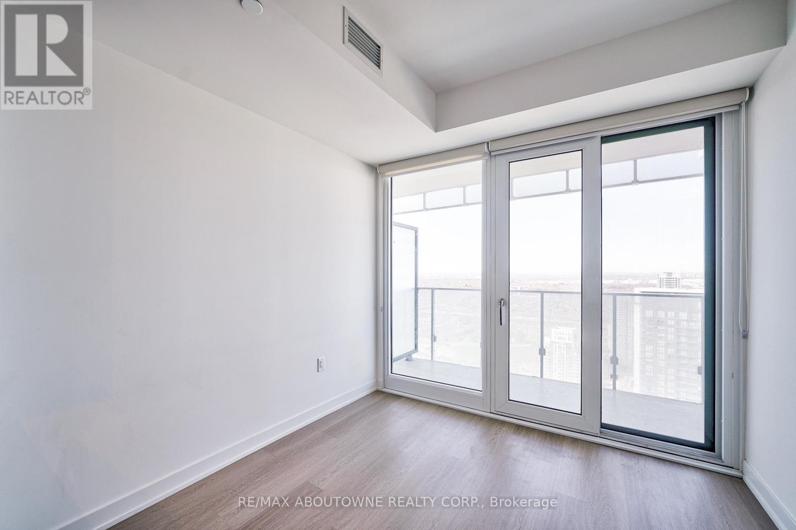 5411 - 3883 Quartz Road, Mississauga, Ontario  L5B 4M6 - Photo 30 - W12504406