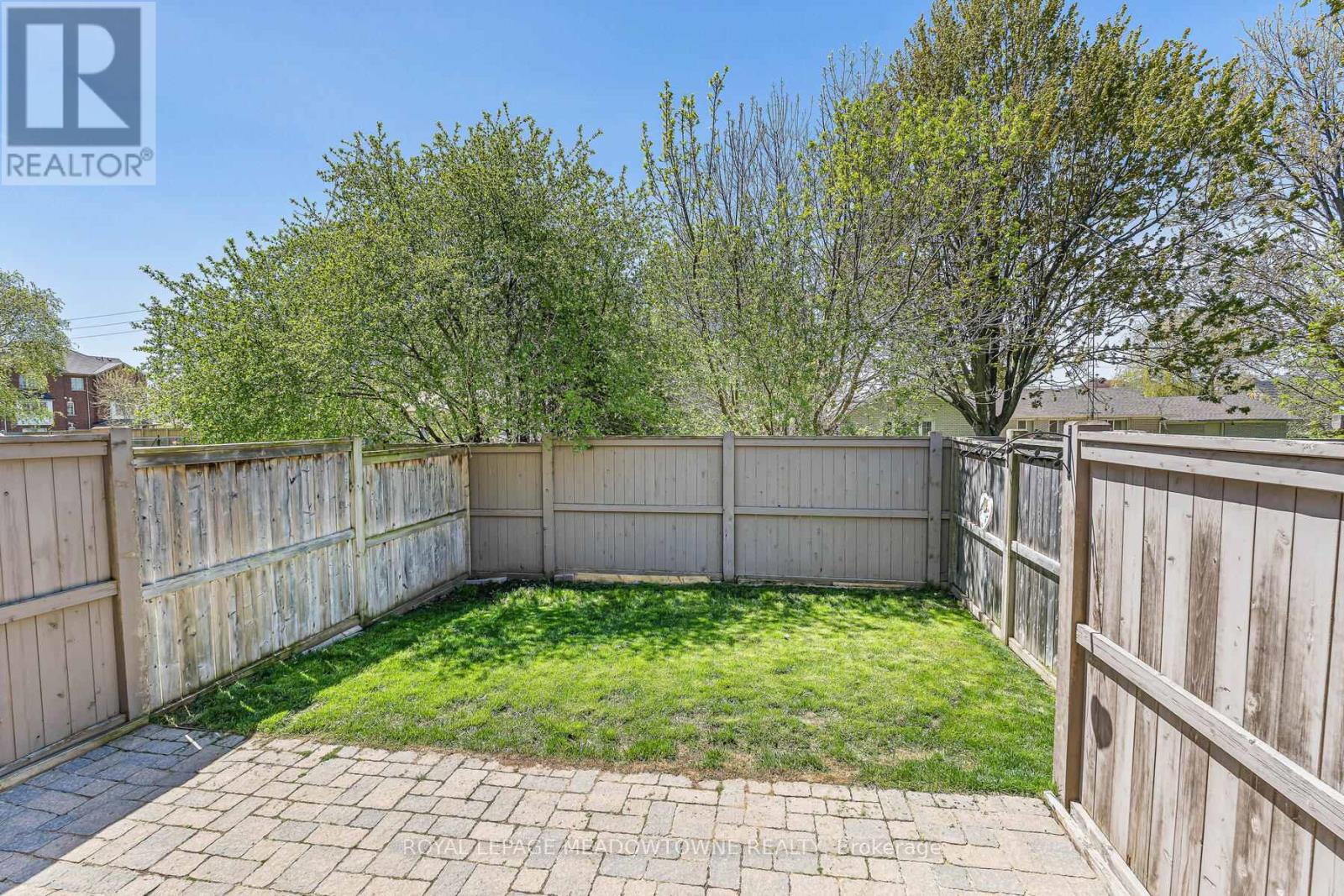 11 - 102 Cedarbrook Road, Brampton, Ontario  L6R 0W4 - Photo 30 - W12504422