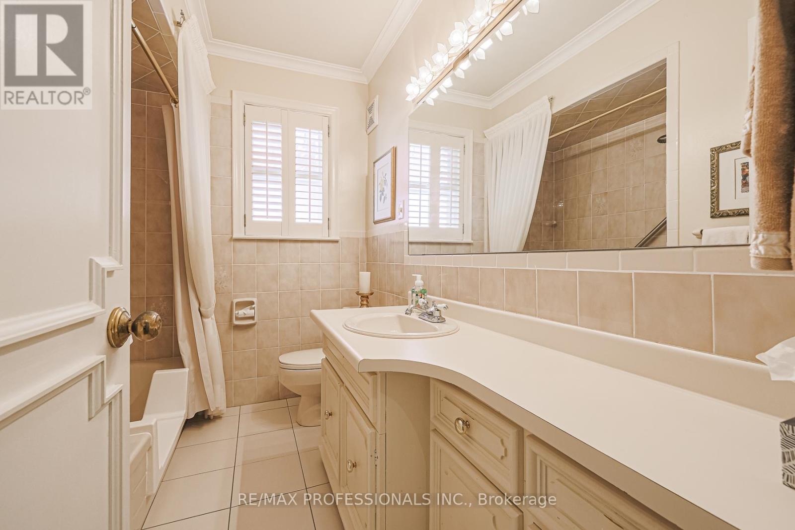 55 Old Burnhamthorpe Road, Toronto, Ontario  M9C 3J6 - Photo 28 - W12504426