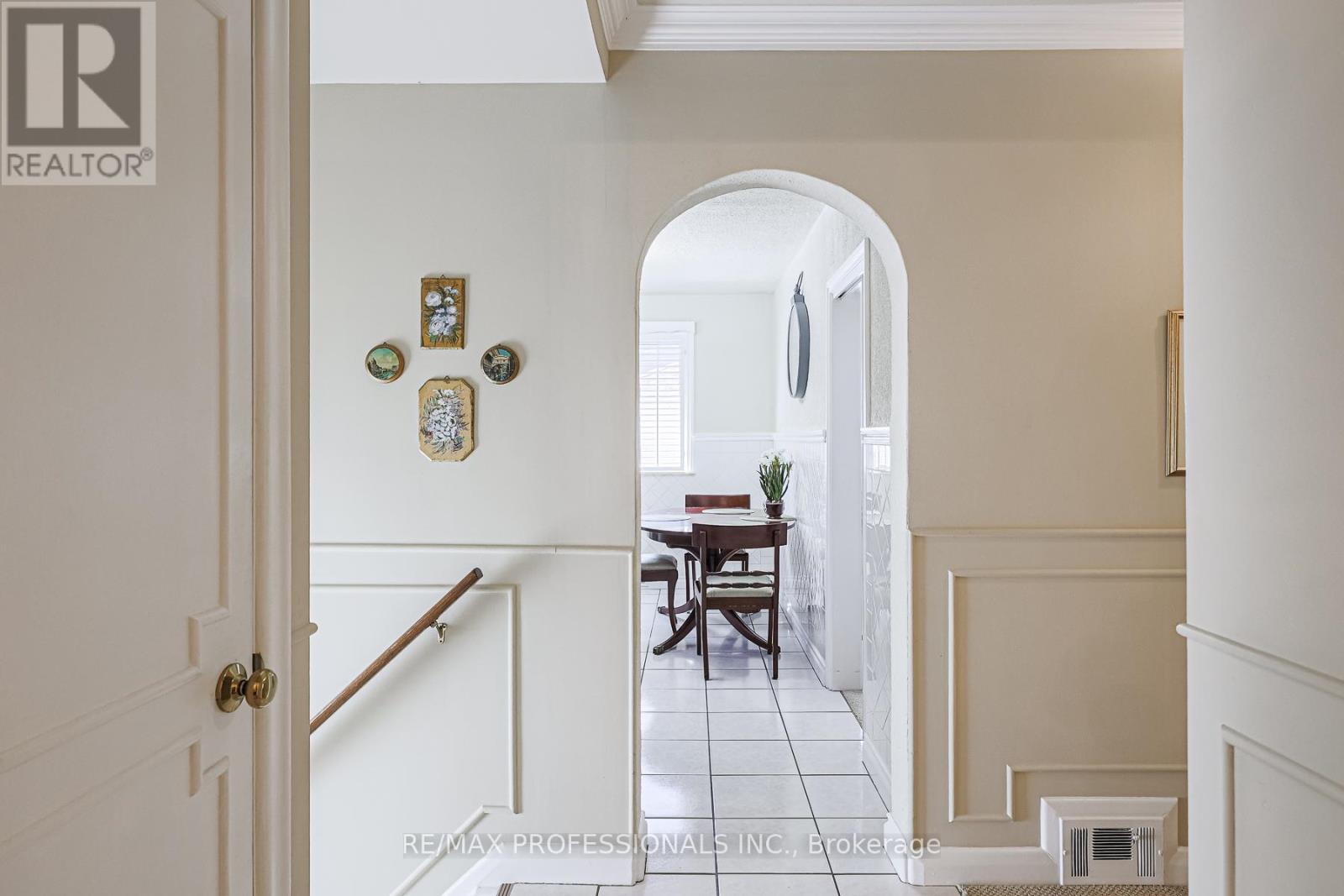 55 Old Burnhamthorpe Road, Toronto, Ontario  M9C 3J6 - Photo 29 - W12504426