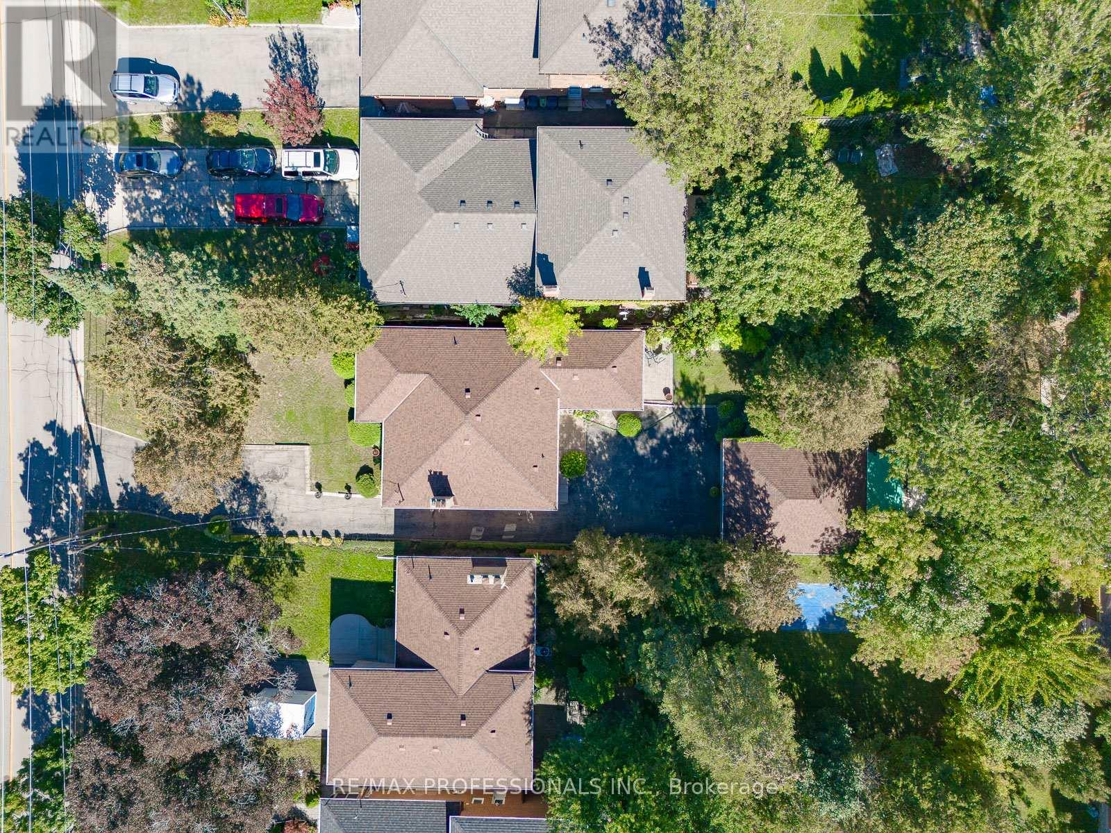 55 Old Burnhamthorpe Road, Toronto, Ontario  M9C 3J6 - Photo 49 - W12504426