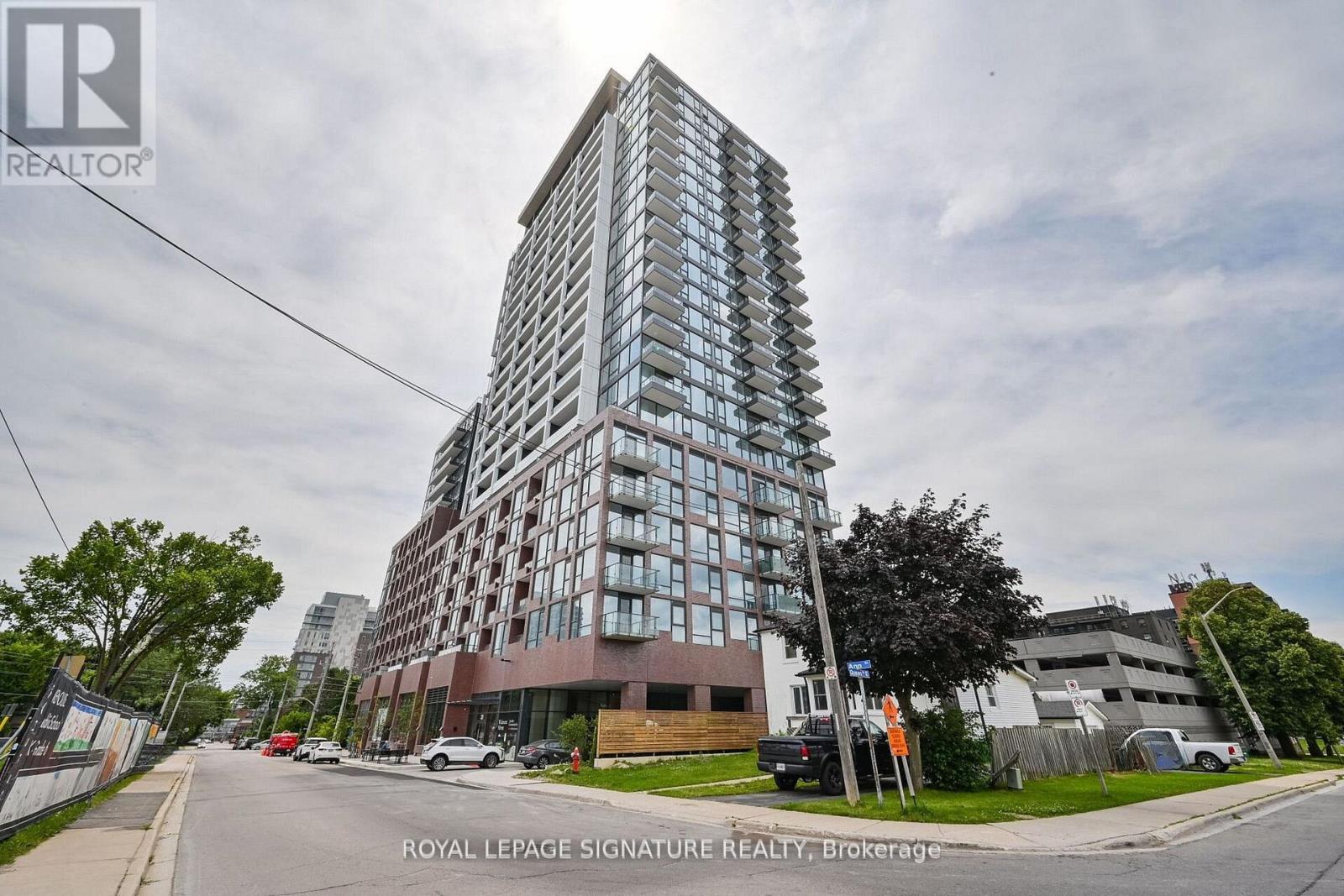 721 - 28 ANN STREET, Mississauga, Ontario