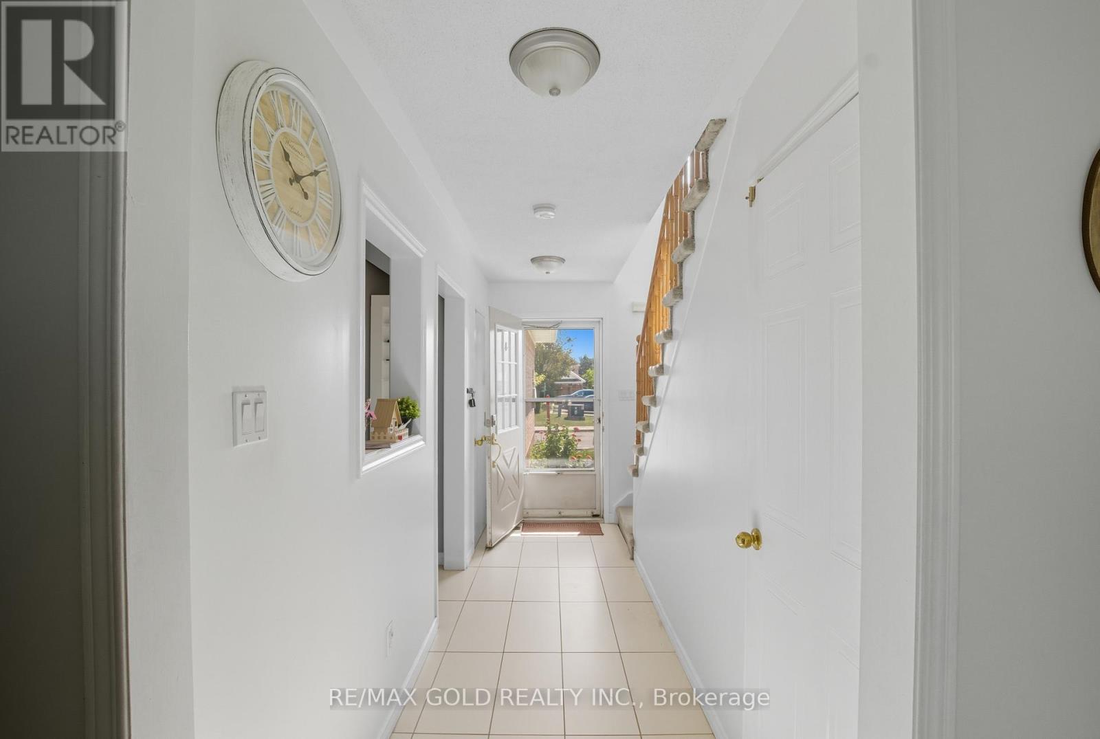 13 - 26 Wickstead Court, Brampton, Ontario  L6R 1N8 - Photo 4 - W12504434