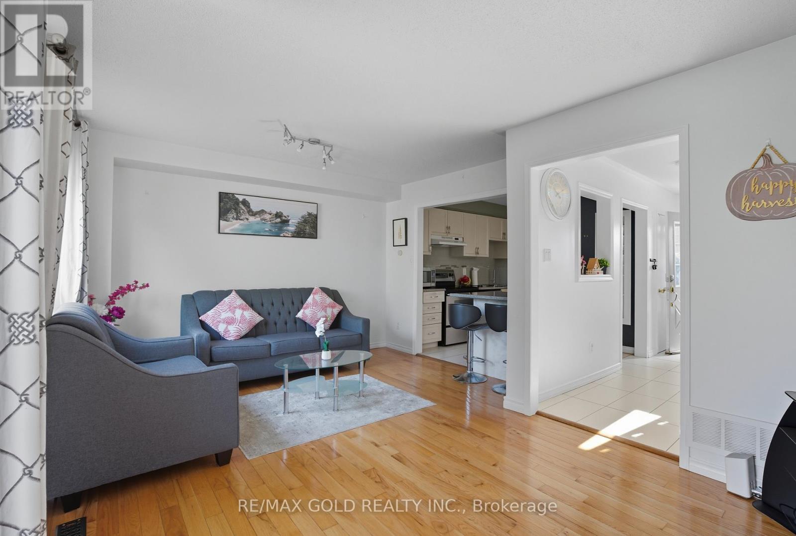 13 - 26 Wickstead Court, Brampton, Ontario  L6R 1N8 - Photo 5 - W12504434