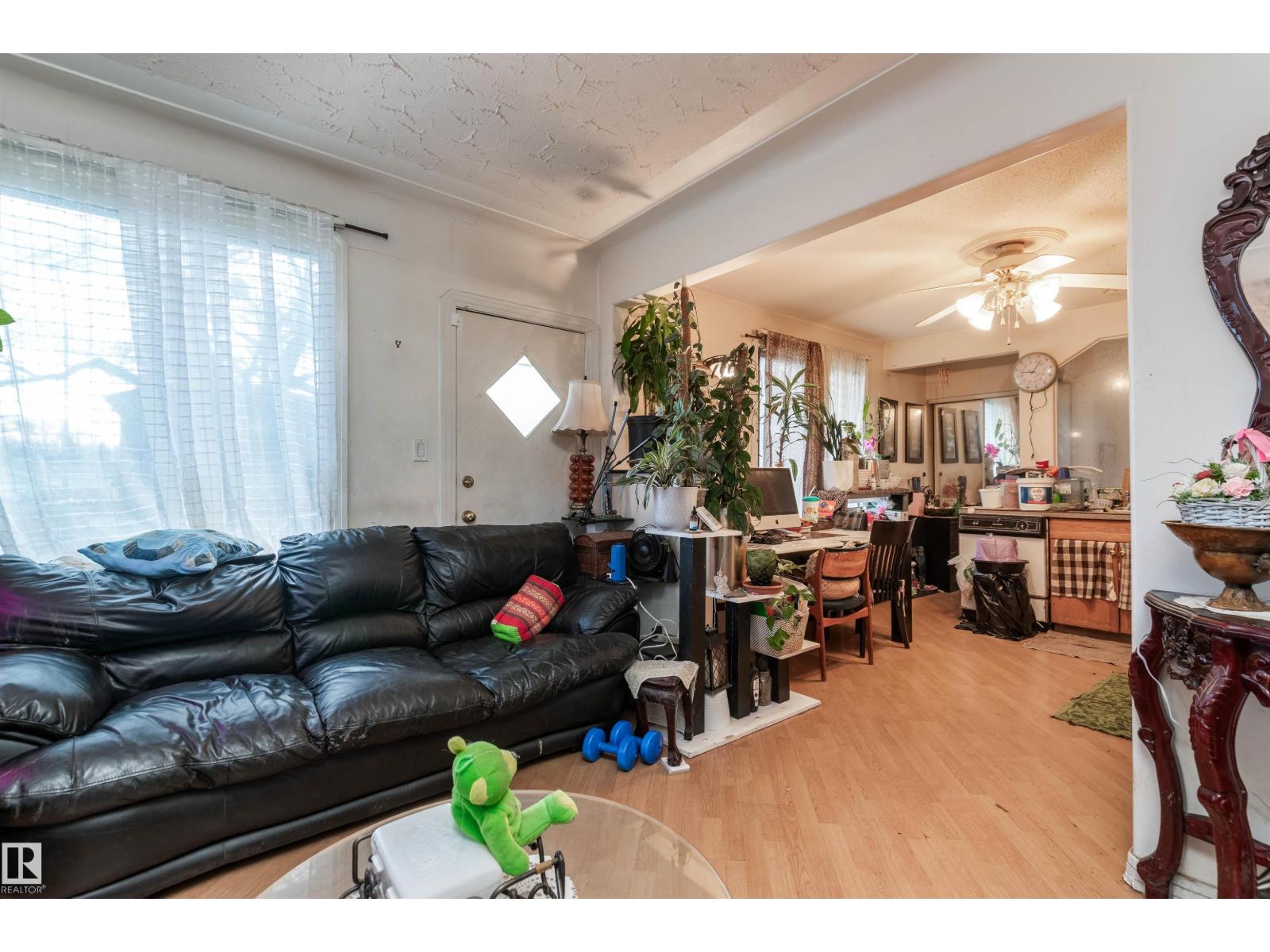 9714 154 St Nw, Edmonton, Alberta  T5P 2G3 - Photo 8 - E4464566