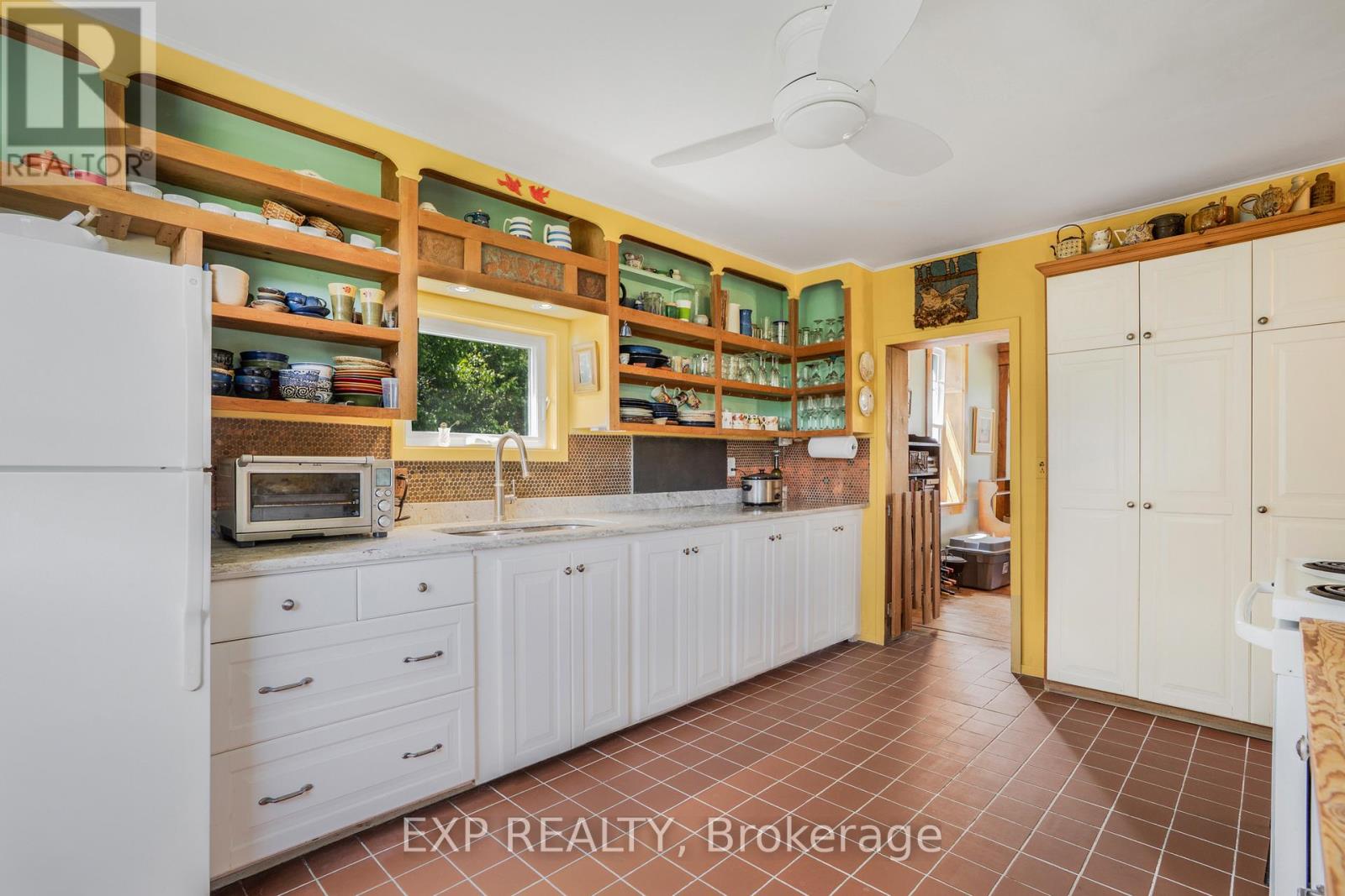 20612 Laggan Glenelg Road, North Glengarry, Ontario  K0B 1E0 - Photo 16 - X12504520