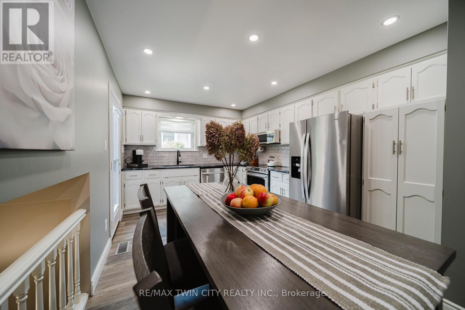 491 Appledale Crescent, Waterloo, Ontario  N2T 1V5 - Photo 16 - X12504234