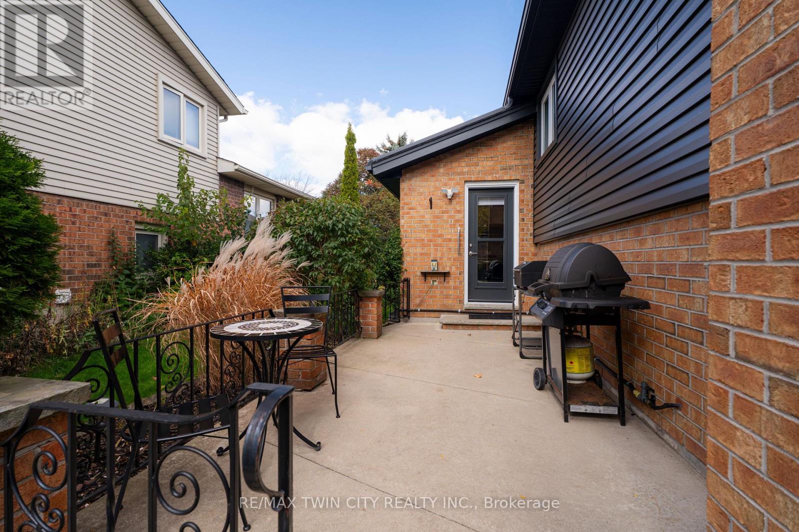 491 Appledale Crescent, Waterloo, Ontario  N2T 1V5 - Photo 37 - X12504234