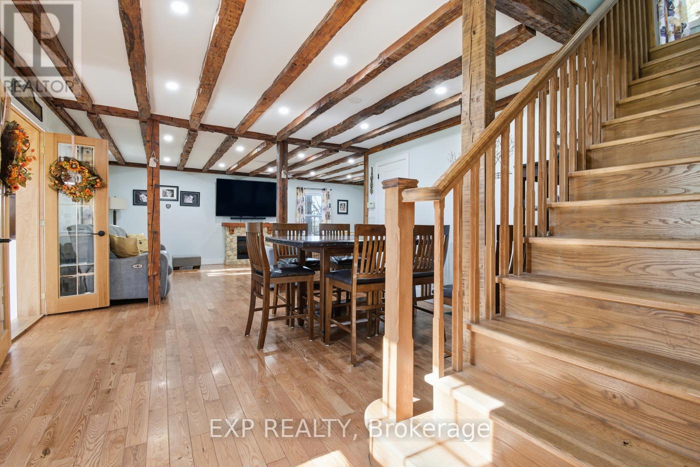 9043 Ridge Road, Niagara Falls, Ontario  L3B 5N7 - Photo 16 - X12504300