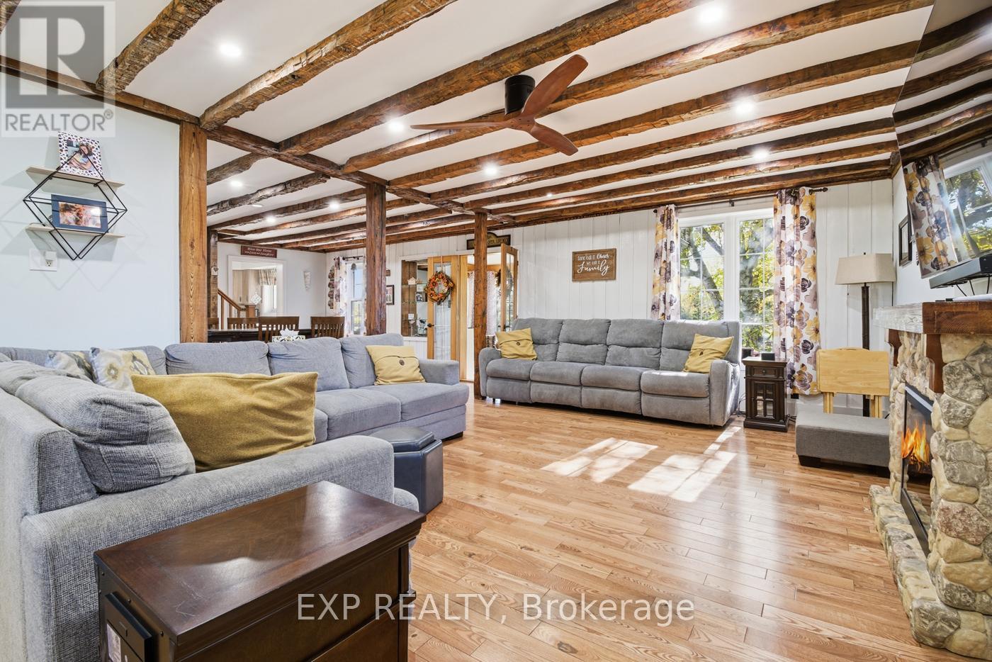 9043 Ridge Road, Niagara Falls, Ontario  L3B 5N7 - Photo 19 - X12504300