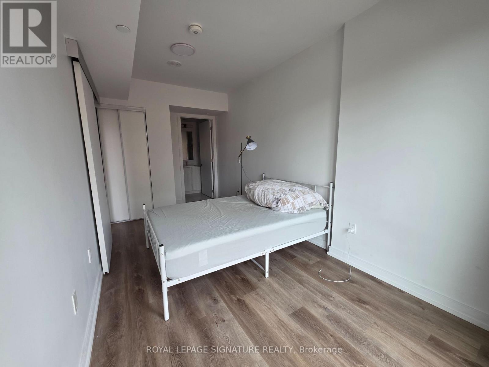 315 - 1 Jarvis Street, Hamilton, Ontario  L8R 0A8 - Photo 12 - X12504350