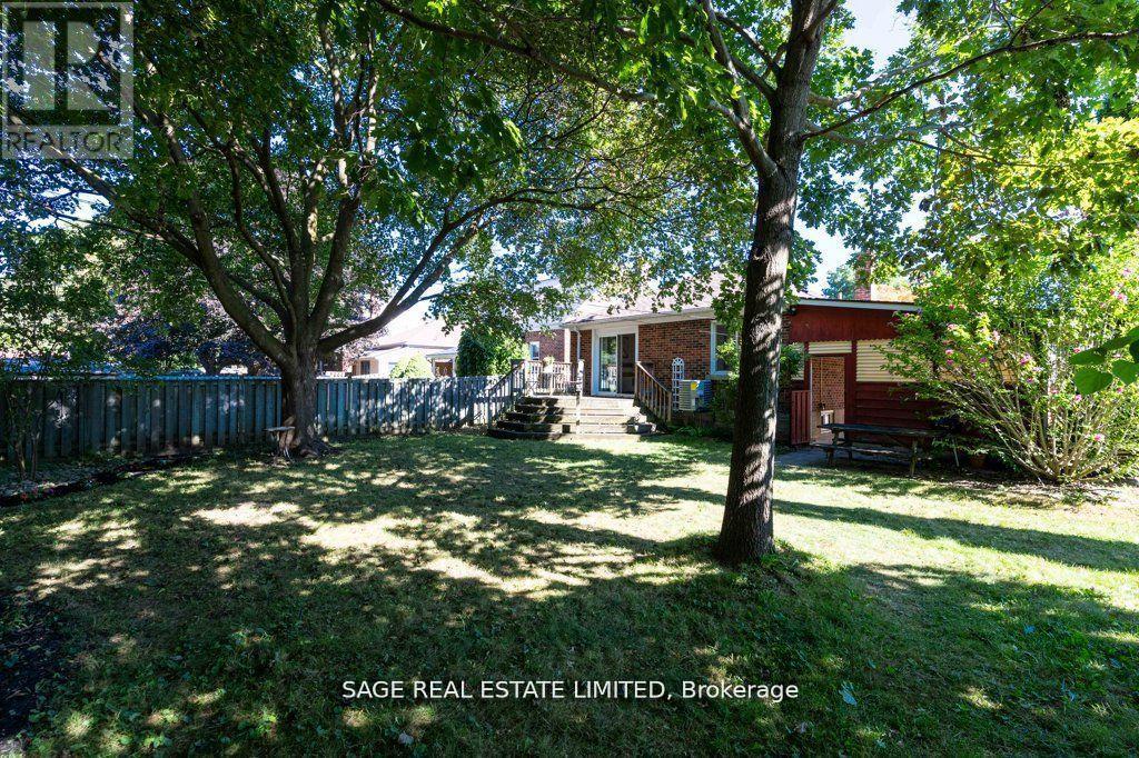 209 Bedford Road, Kitchener, Ontario  N2G 3A5 - Photo 21 - X12504378