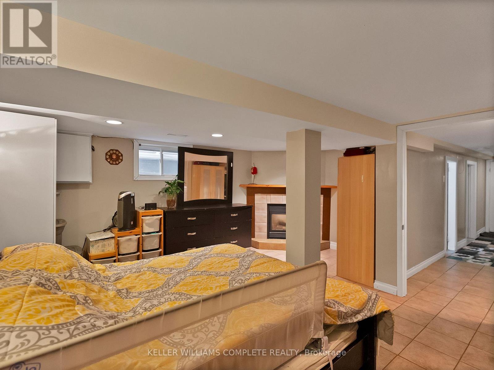 210 East 24th Street, Hamilton, Ontario  L8V 2Y4 - Photo 13 - X12504394