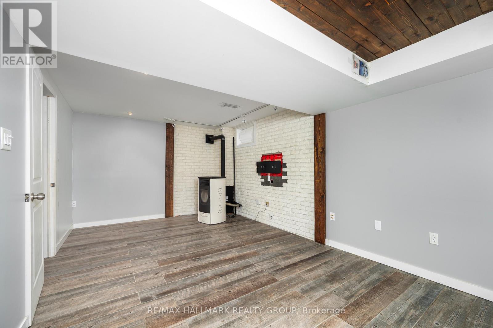 306 Tabaret Street, Ottawa, Ontario  K2M 0B8 - Photo 37 - X12480558