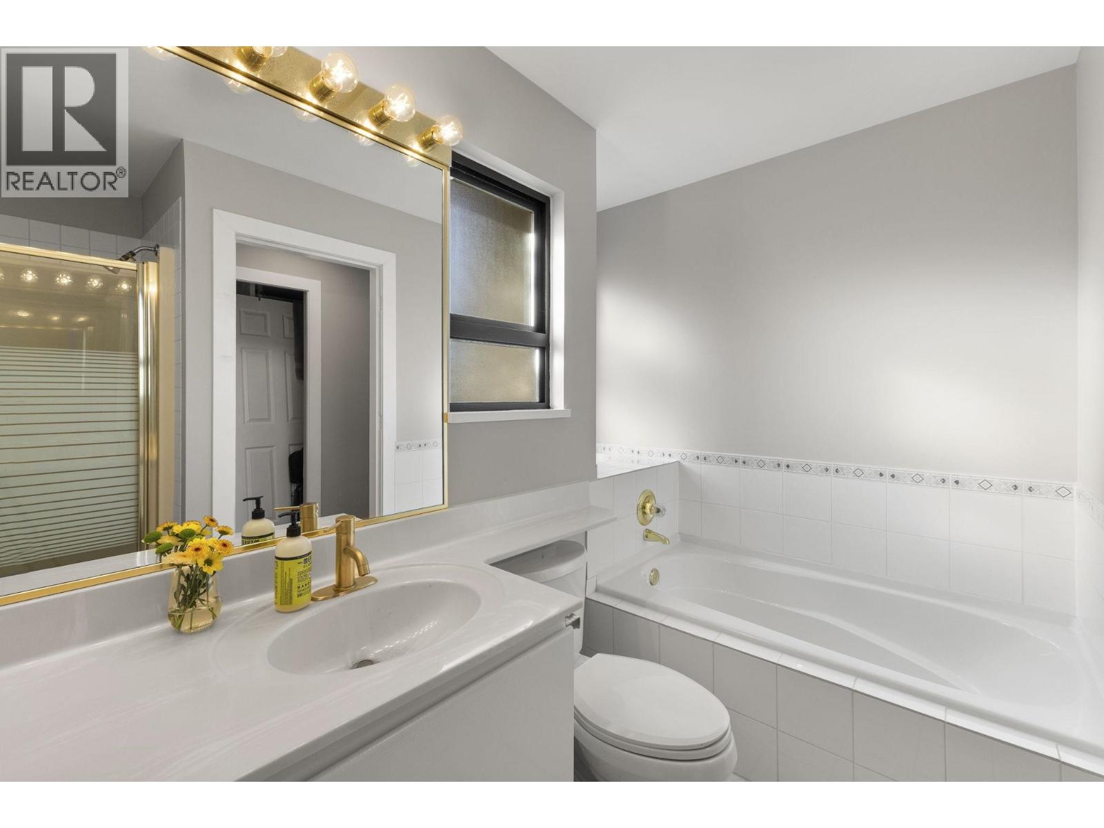 1161 O'flaherty Gate, Port Coquitlam, British Columbia  V3C 6H2 - Photo 23 - R3053460