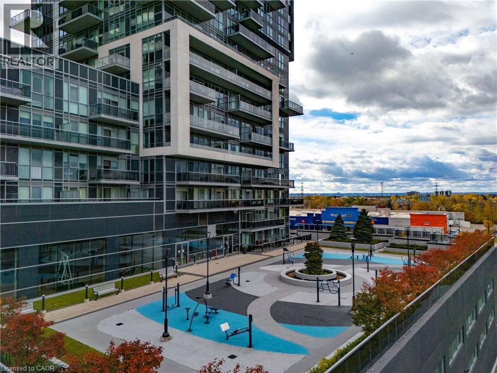 2081 Fairview Street, Burlington, Ontario  L7R 0E4 - Photo 10 - 40784532