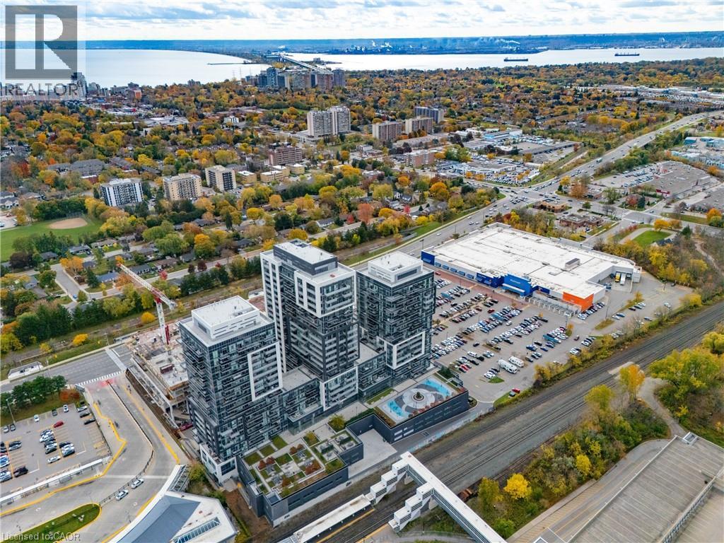 2081 Fairview Street, Burlington, Ontario  L7R 0E4 - Photo 12 - 40784532