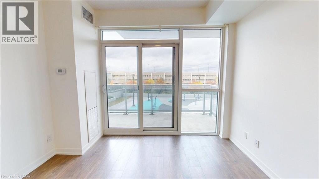 2081 Fairview Street, Burlington, Ontario  L7R 0E4 - Photo 5 - 40784532