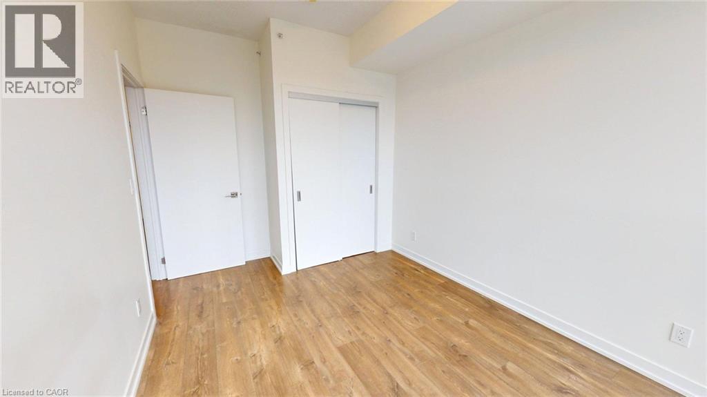 2081 Fairview Street, Burlington, Ontario  L7R 0E4 - Photo 9 - 40784532