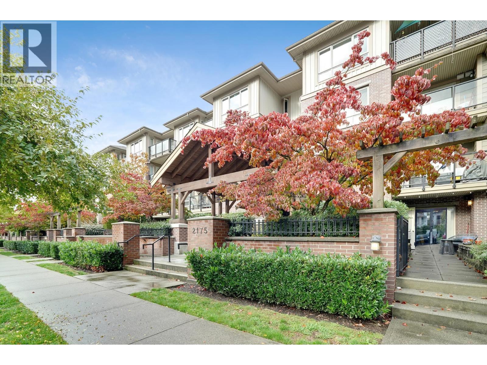 204 2175 Fraser Avenue, Port Coquitlam, British Columbia  V3B 0H8 - Photo 3 - R3063929