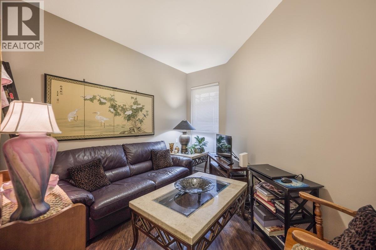 320 3098 Guildford Way, Coquitlam, British Columbia  V3B 7W8 - Photo 13 - R3064001