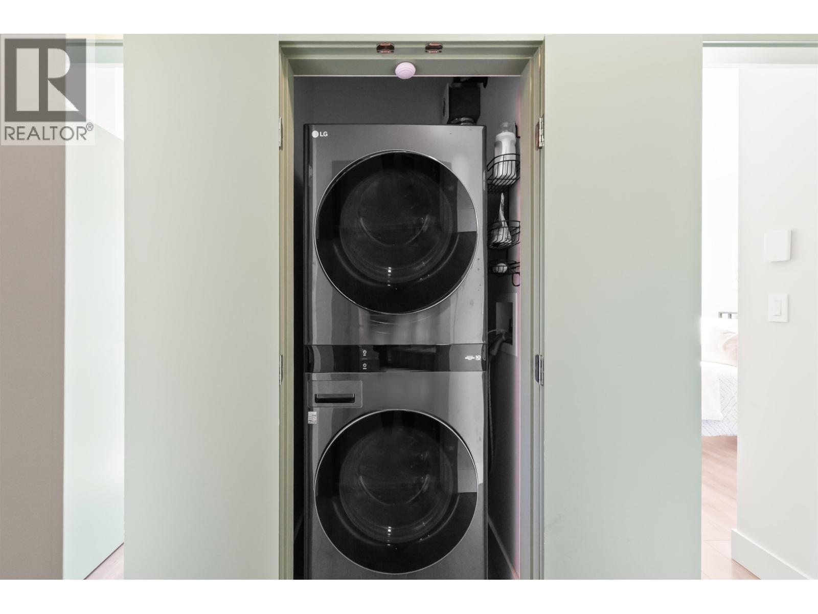 202 3602 Aldercrest Drive, North Vancouver, British Columbia  V7G 0A2 - Photo 31 - R3064064