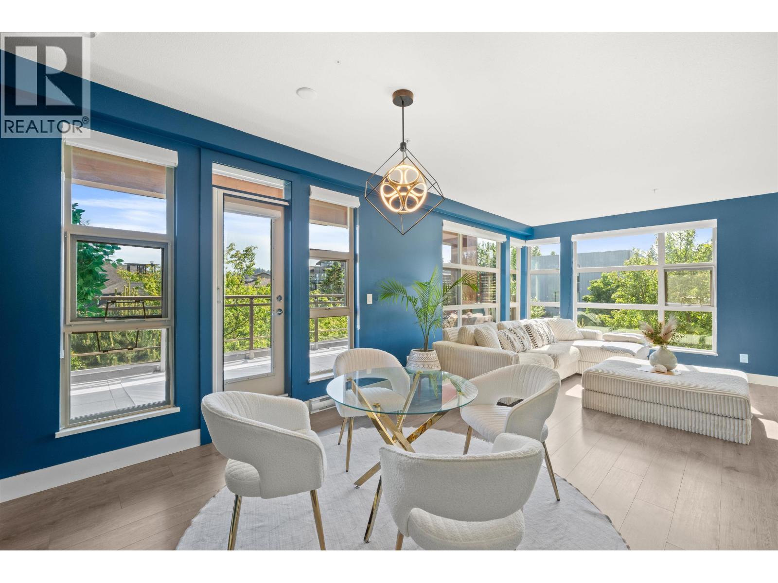 202 3602 Aldercrest Drive, North Vancouver, British Columbia  V7G 0A2 - Photo 5 - R3064064